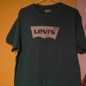Levi’s T-shirt